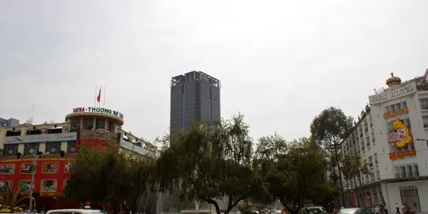 베트남 직업 총정리 — 거리의 특이한 직업부터 평균 월급, 뜨는 직업까지