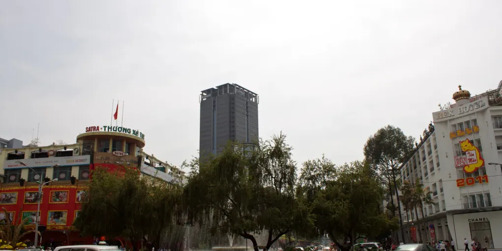 베트남 직업 총정리 — 거리의 특이한 직업부터 평균 월급, 뜨는 직업까지